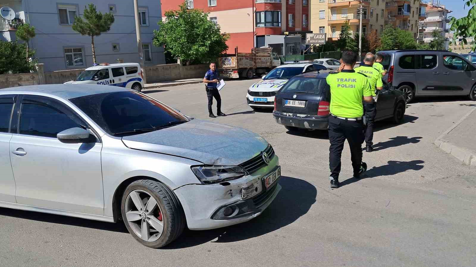 Karaman’da otomobiller çarpıştı: 1 yaralı