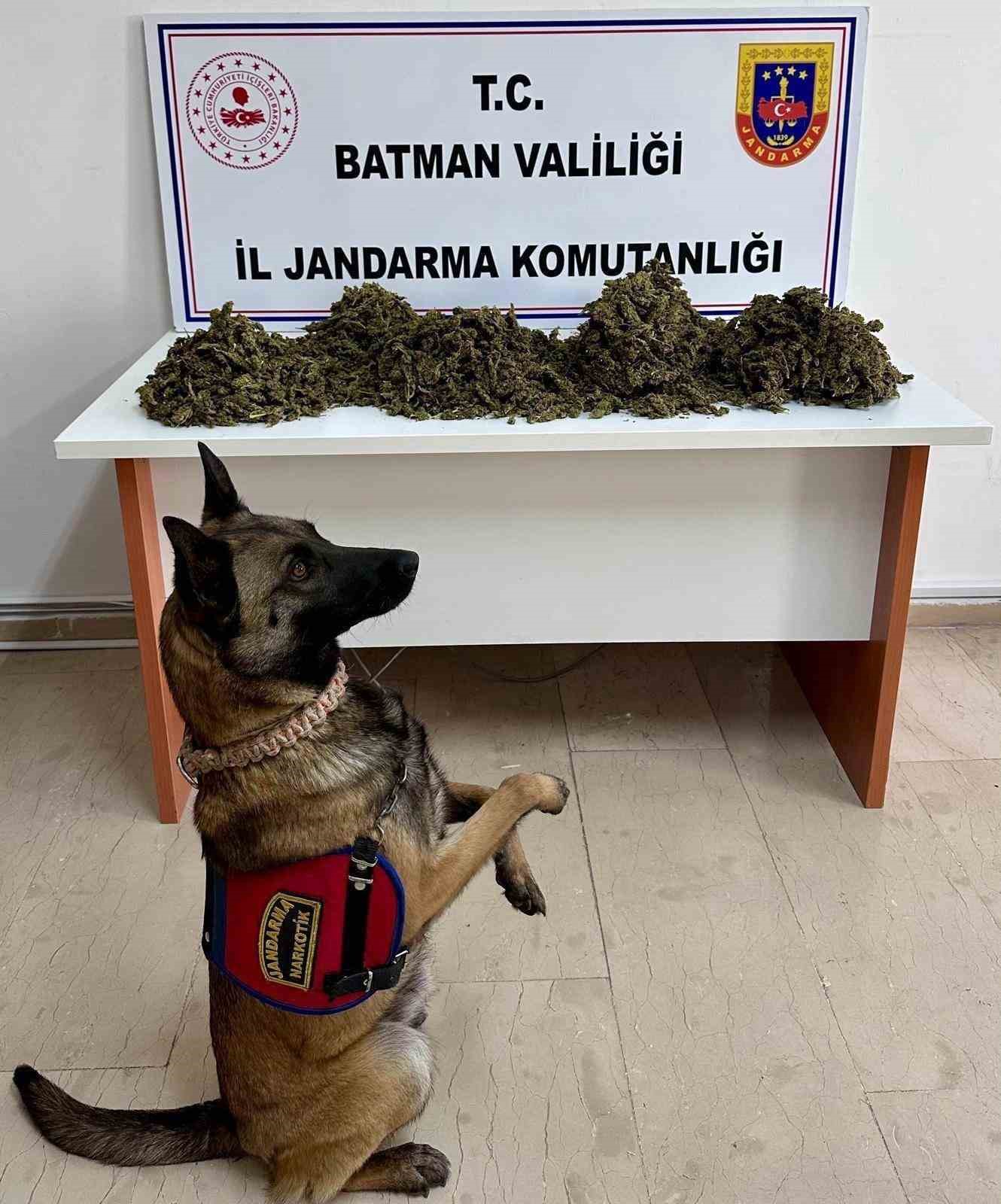 Batman’da 4 kilogram uyuşturucuyla yakalanan şahıs tutuklandı
