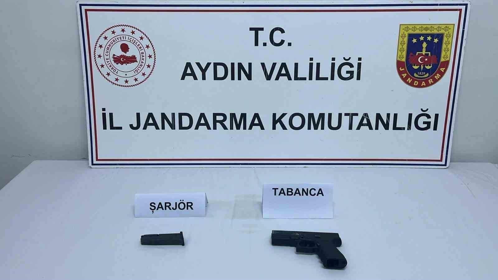 Aydın Jandarması ruhsatsız silahları topladı: 10 gözaltı