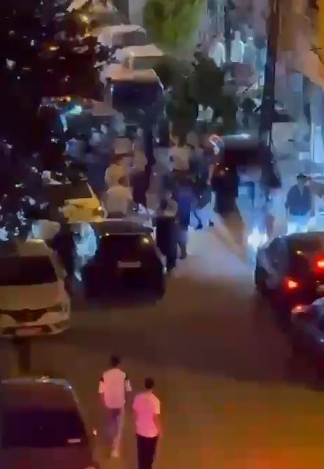 İki grup birbirine girdi, ortalık savaş alanına döndü