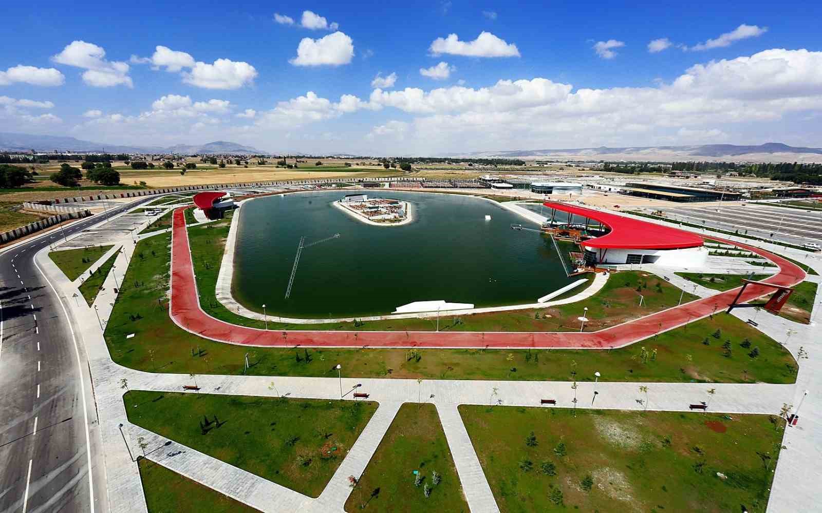 Kayserililerin en serin durağı olan b&uuml;y&uuml;kşehir tesisleri hizmette
