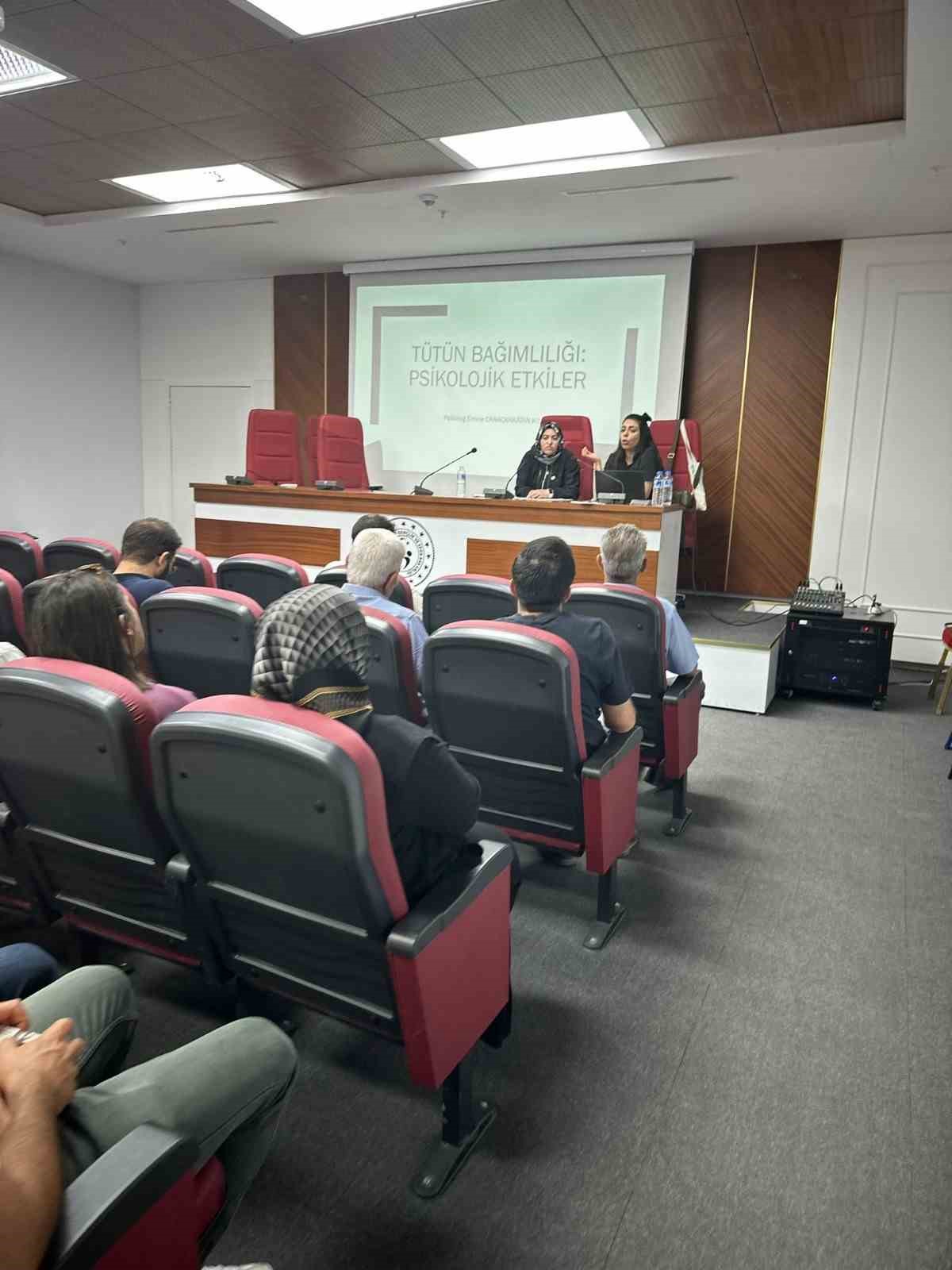 Elazığ’da sigara bırakma kampanyası etkinlikleri sürüyor
