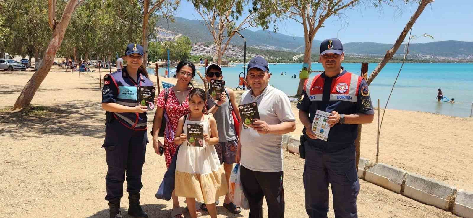 Didim’de jandarma ekipleri vatandaşları orman yangınlarına karşı bilinçlendirdi
