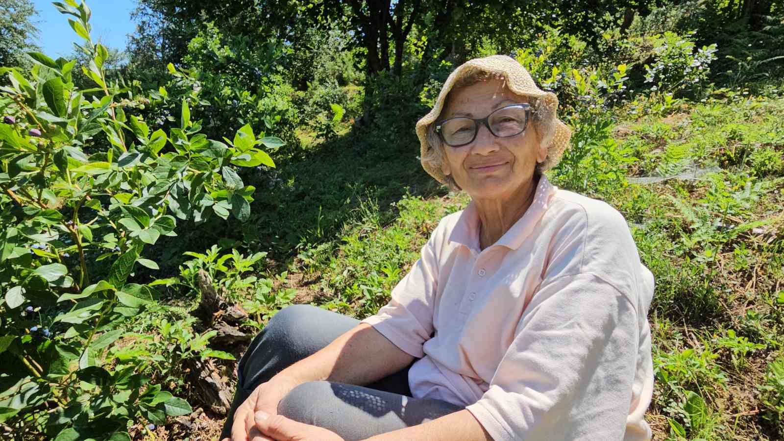 Emekli doktor, ikramiyesiyle kurduğu çiftlikte 14 yıldır organik üretim yapıyor