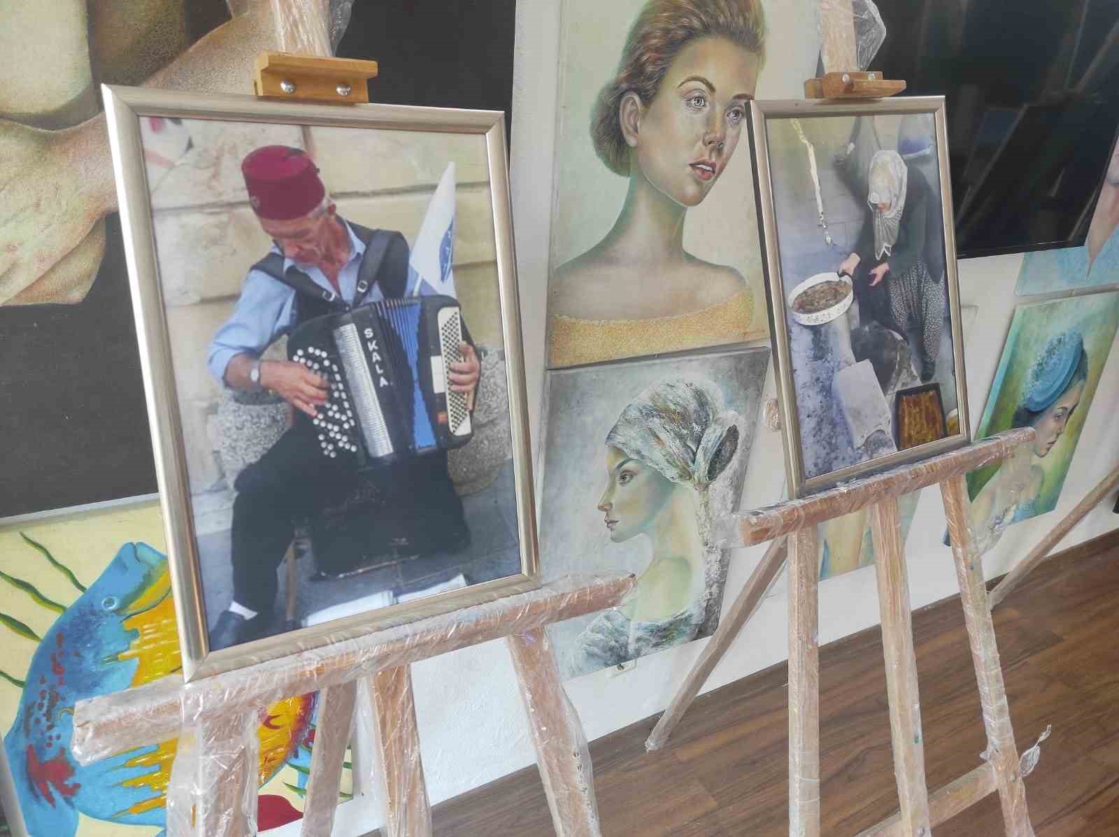 Adana’da "Fotoğrafın Ötesinde" sergisi