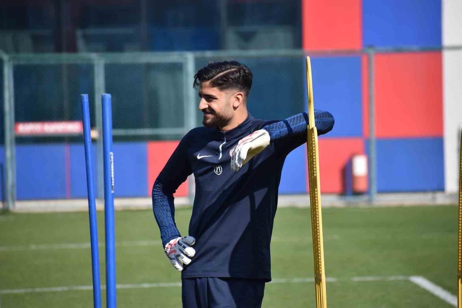 Altınordu, Serhat &Ouml;ztaşdelen i&ccedil;in 1 milyon Euro istiyor
