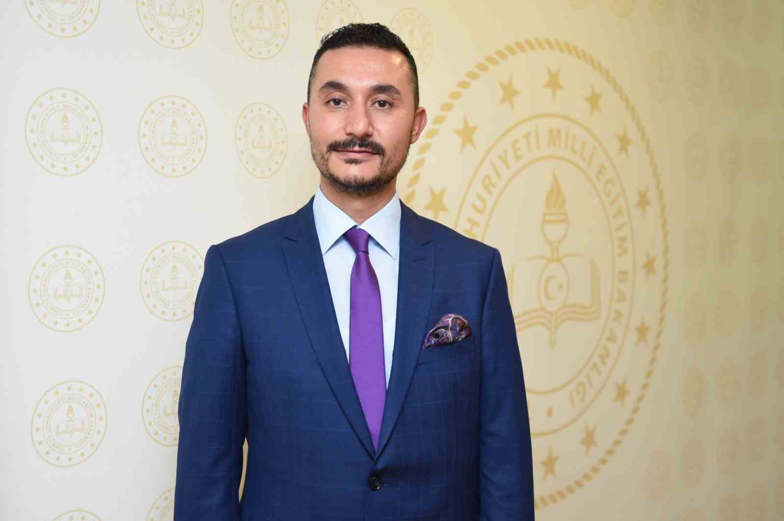 Bilecikli &ouml;ğretmen T&uuml;rkiye Eğitim Teknolojileri Zirvesi&rsquo;nde sunum yaptı
