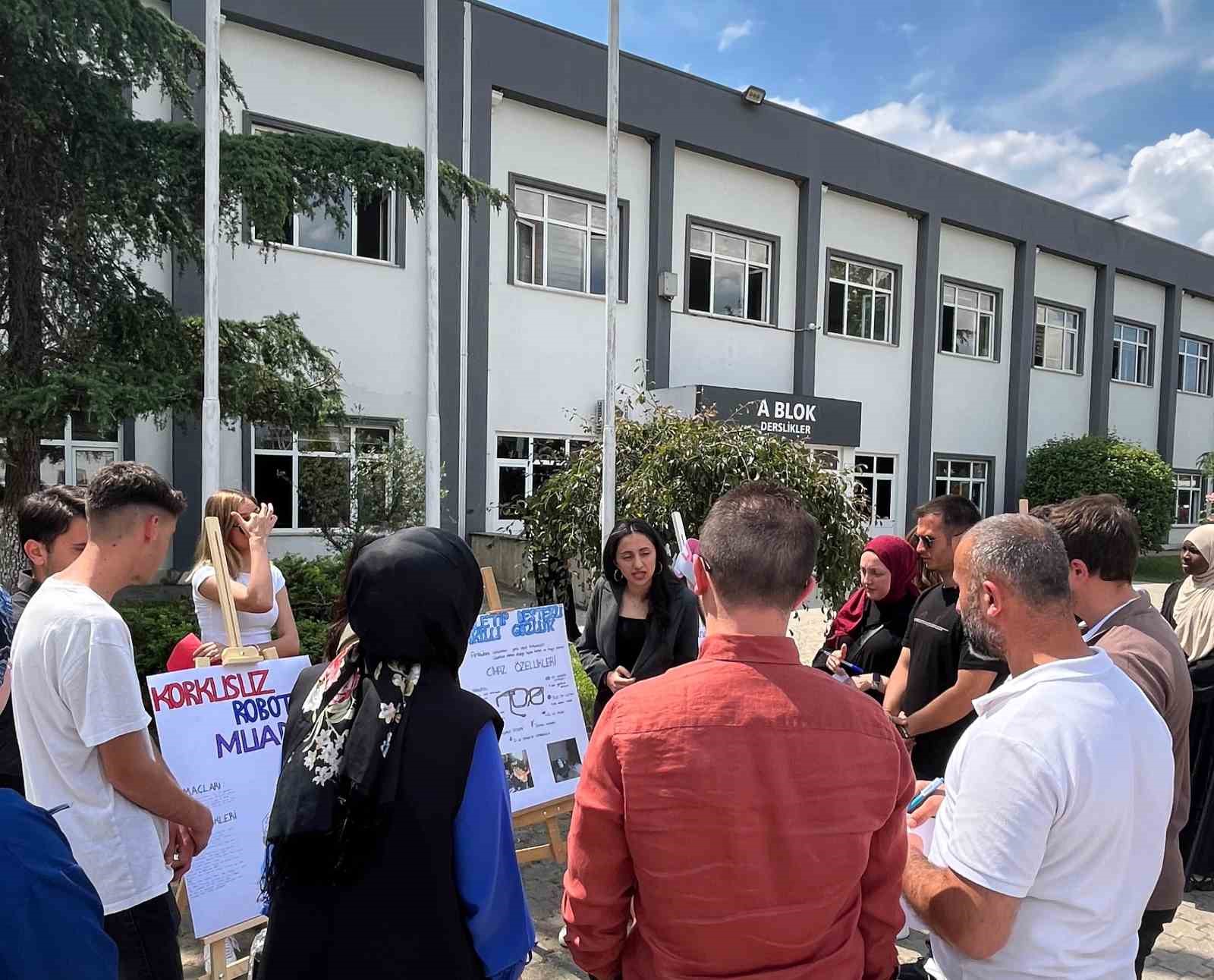 İnovatif acil sağlık ürünlerini sergilediler