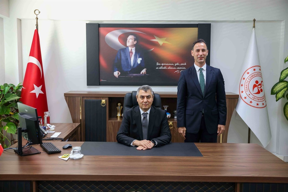 Vali Toros, gençlik ve spor faaliyetlerini değerlendirdi

