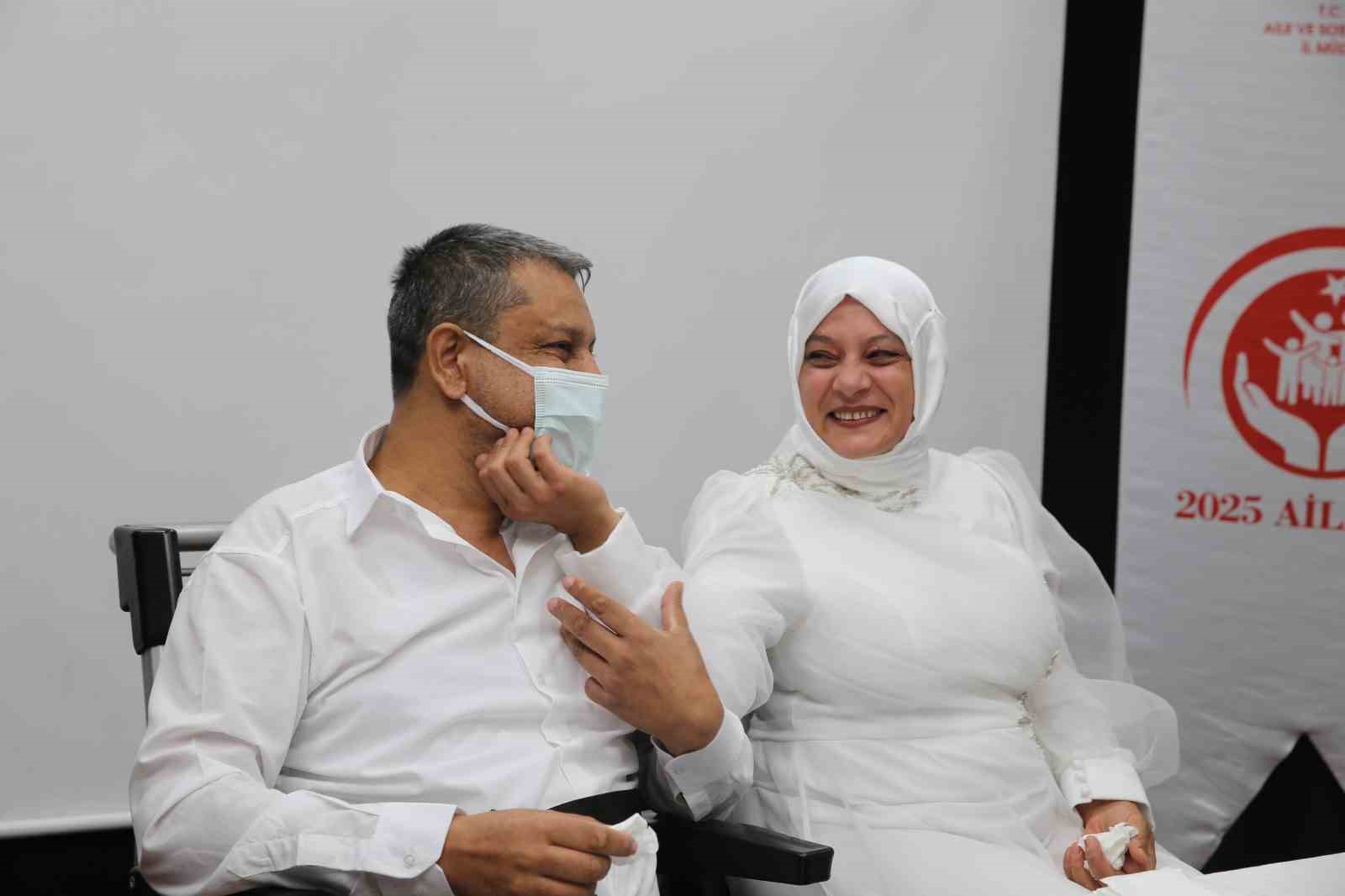 Tedavi g&ouml;rd&uuml;ğ&uuml; hastanede ikinci baharını yaşadı
