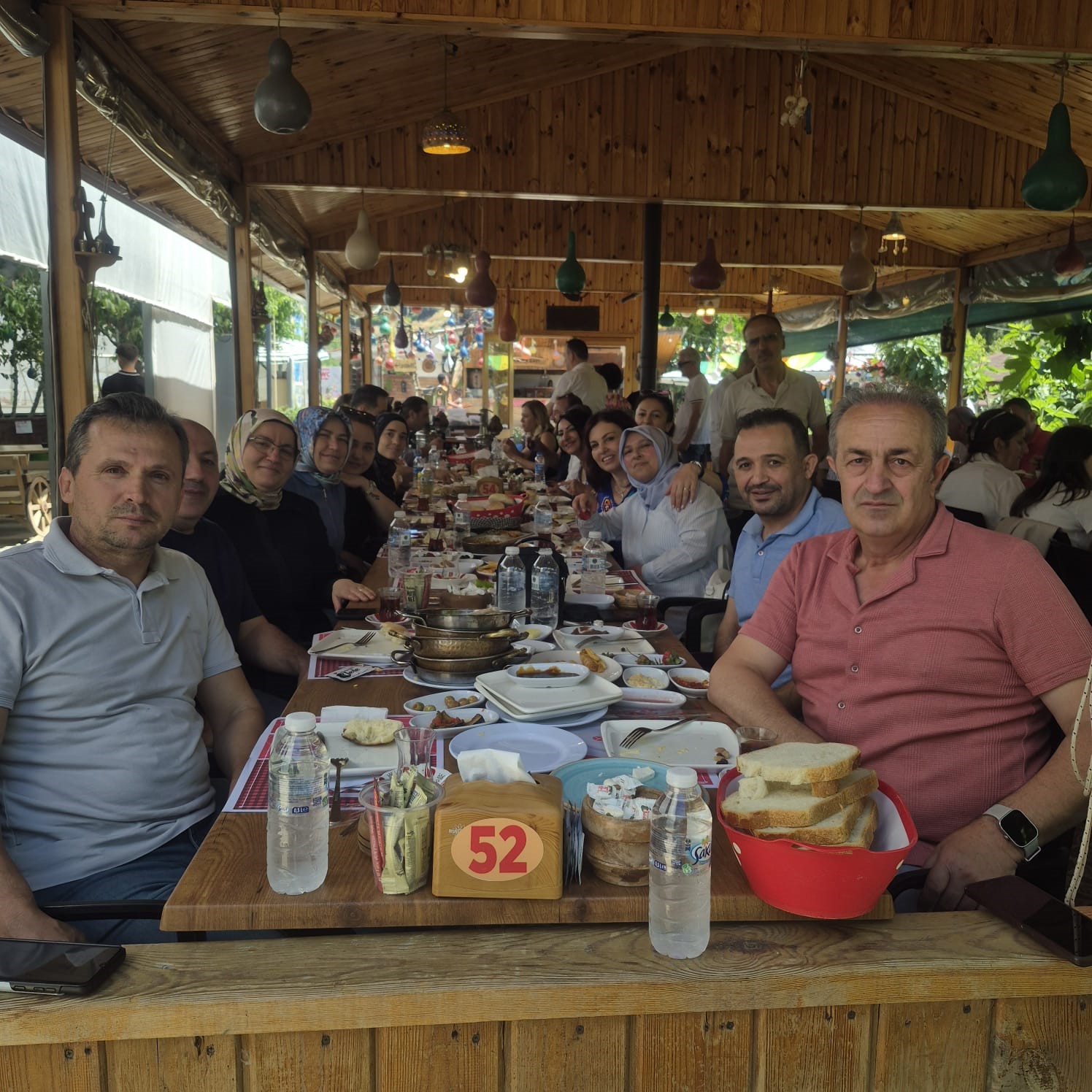 Tayini çıkan öğretmenlere duygusal veda