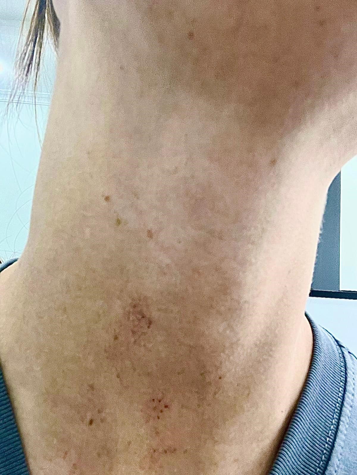 Metro firmasına ait otob&uuml;sle yolculuk yapan kadın kabusu yaşadı: Gece yarısı darp edilerek otob&uuml;sten indirildi
