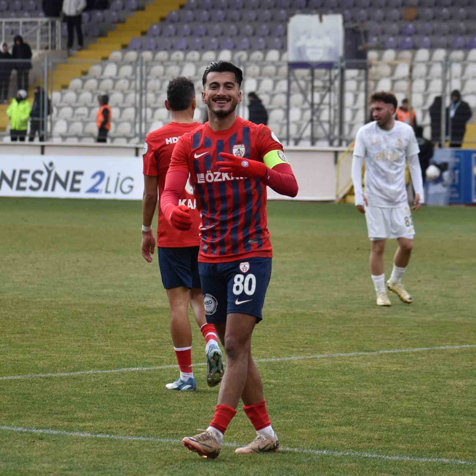 Kocaelispor, Altınordu FK ile Sami ve Serhat için görüşüyor
