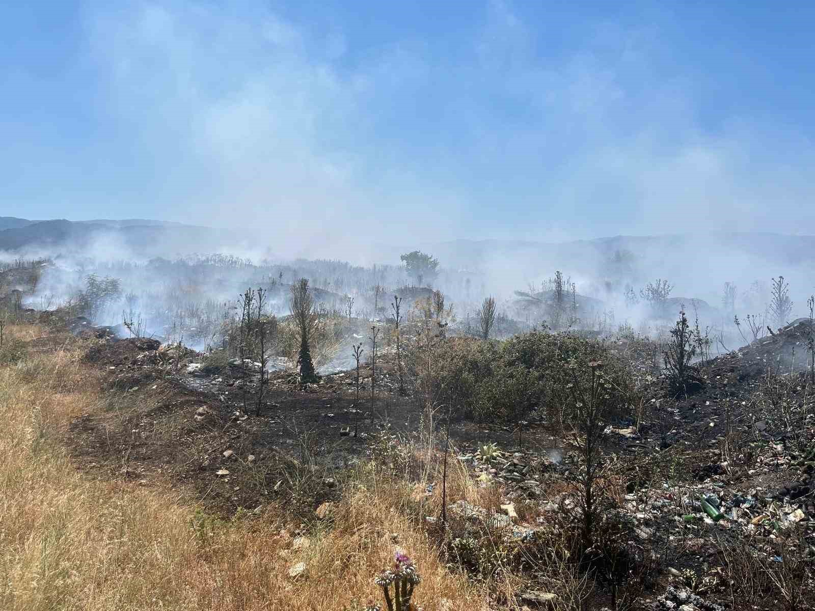 Çanakkale’de çöplük yangını söndürüldü