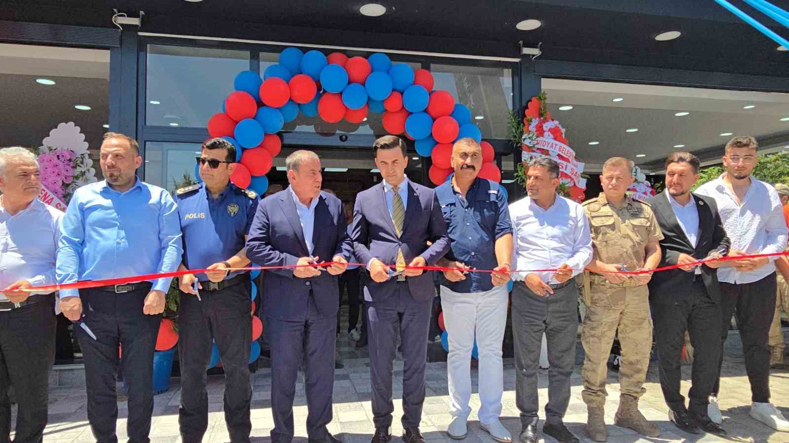 Mardin’in plakasını simgeleyen 47 metrelik kebap yapıldı