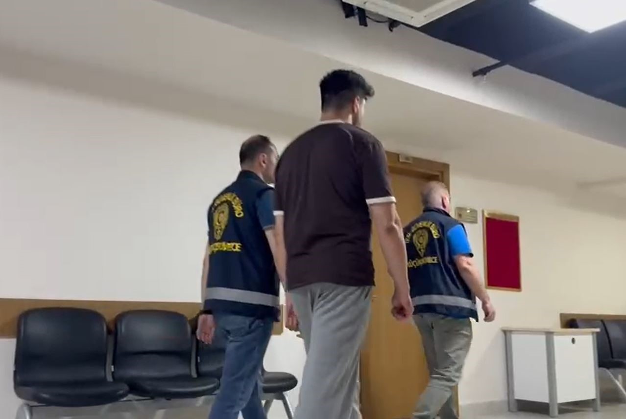 Küçükçekmece’de otluk alanı yakan şahıs tutuklandı