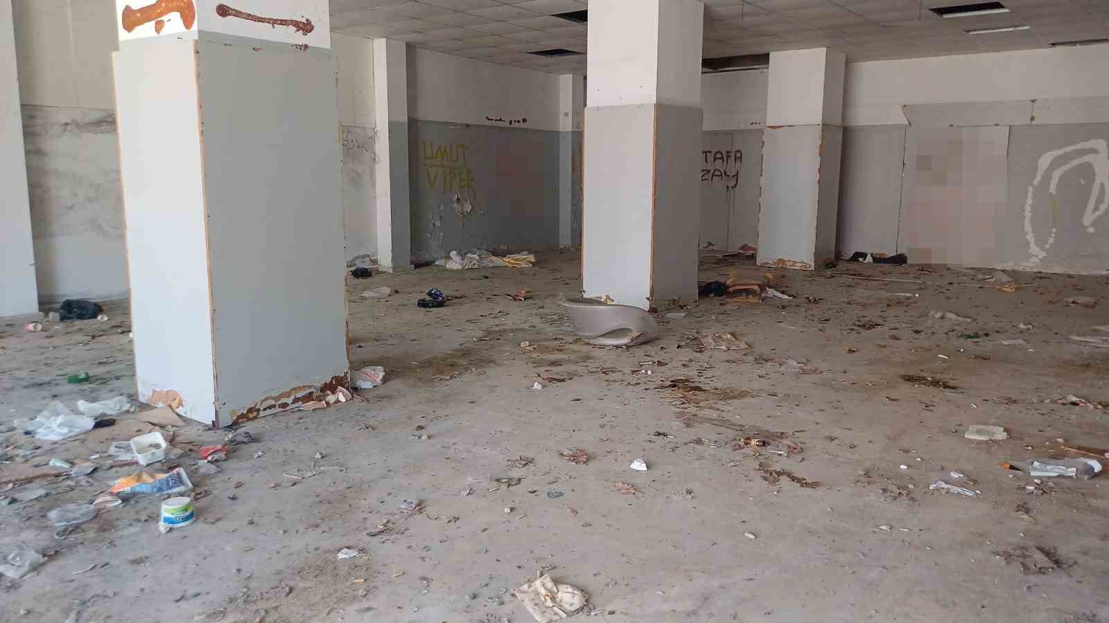 Yalova&rsquo;da arkadaşını bı&ccedil;aklayarak &ouml;ld&uuml;ren zanlı tutuklandı
