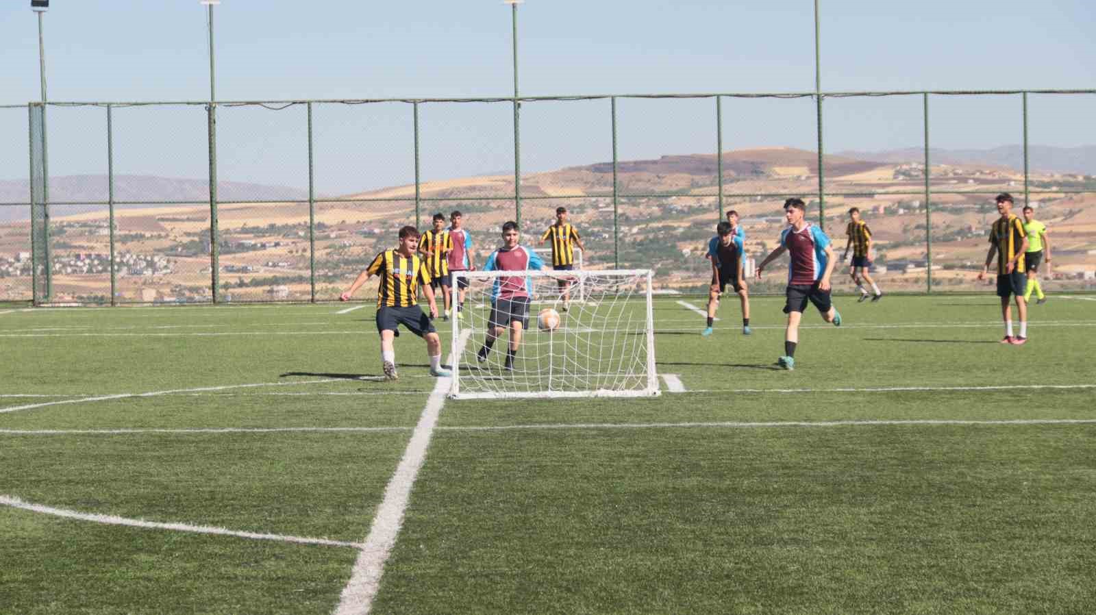 5x5 sokaklar bizim futbol bölge heyecanı Elazığ’da başladı