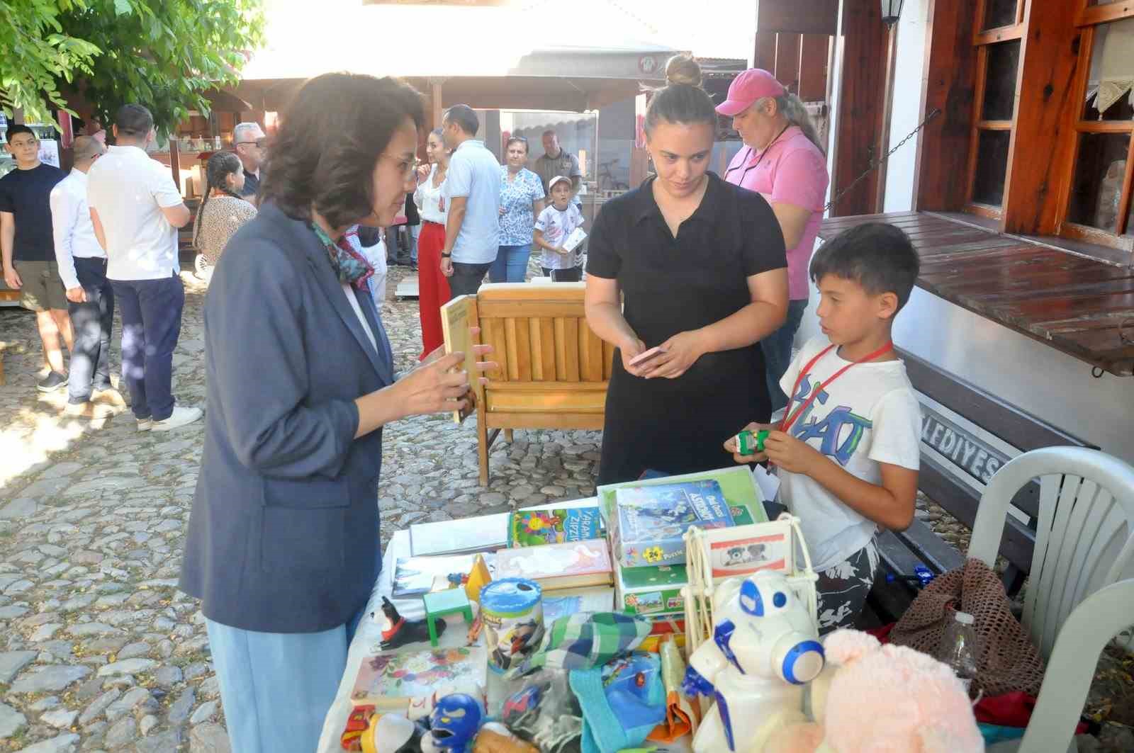 Menteşe&rsquo;de "Hazine Pazarı" renkli g&ouml;r&uuml;nt&uuml;lere sahne oldu
