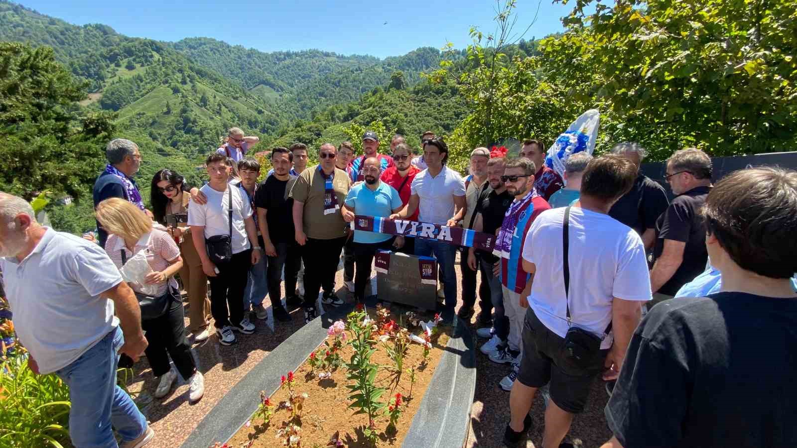 Kazım Koyuncu, vefatının 20. yılında mezarı başında anıldı
