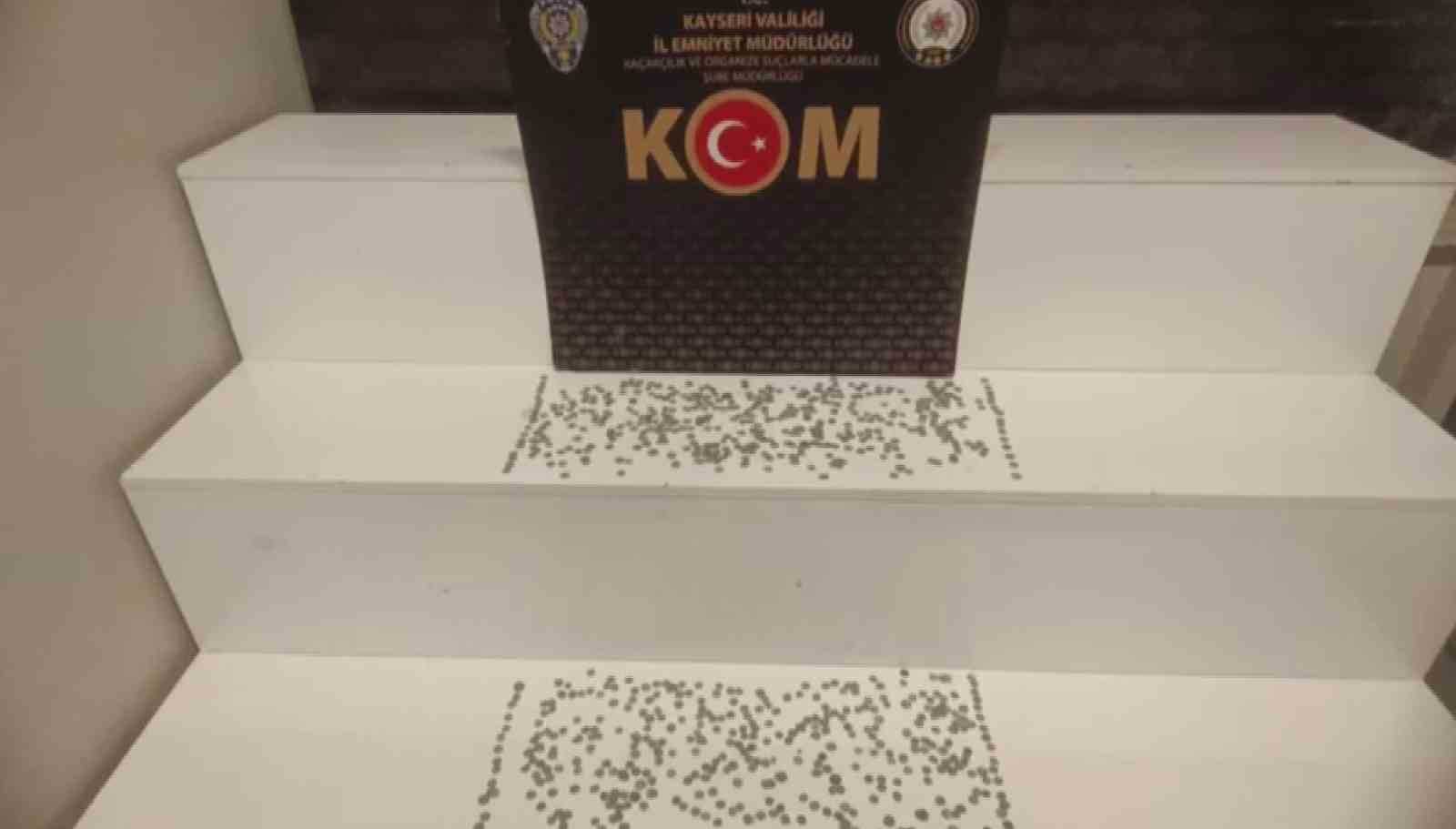 Tarihi eser kaçakçıları yakayı ele verdi