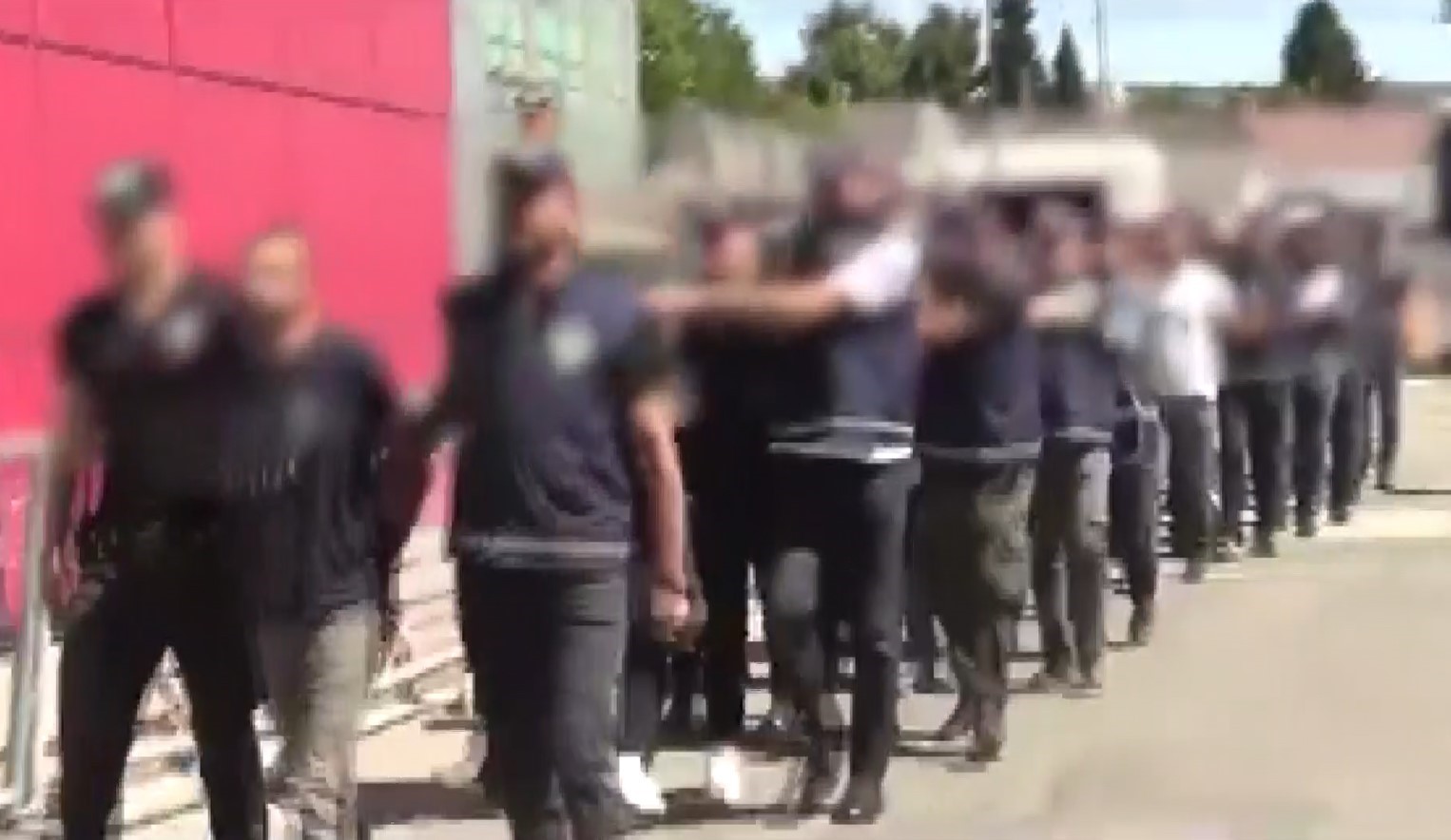 Gaziantep’te ’change araç’ operasyonu: 13 şahıs tutuklandı