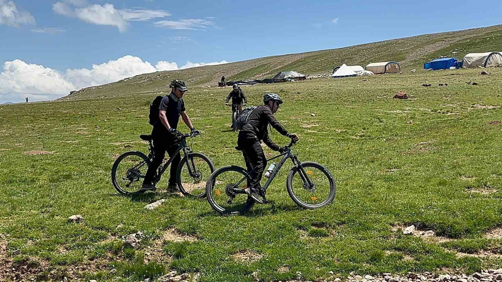 Pedallar bu defa g&ouml;&ccedil;erler i&ccedil;in &ccedil;evrildi
