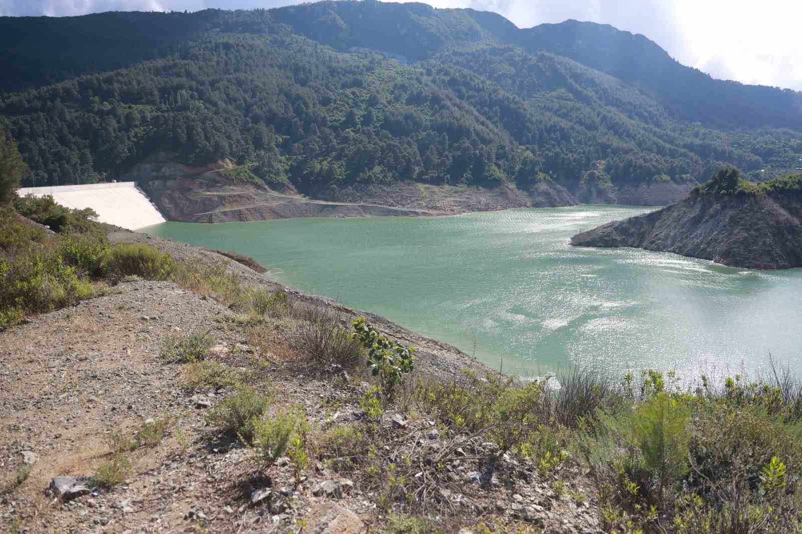 Son 65 yılın en kurak yılının yaşandığı Hatay’da kentin içme suyunu sağlayan barajda doluluk oranı yüzde 32’ye düştü
