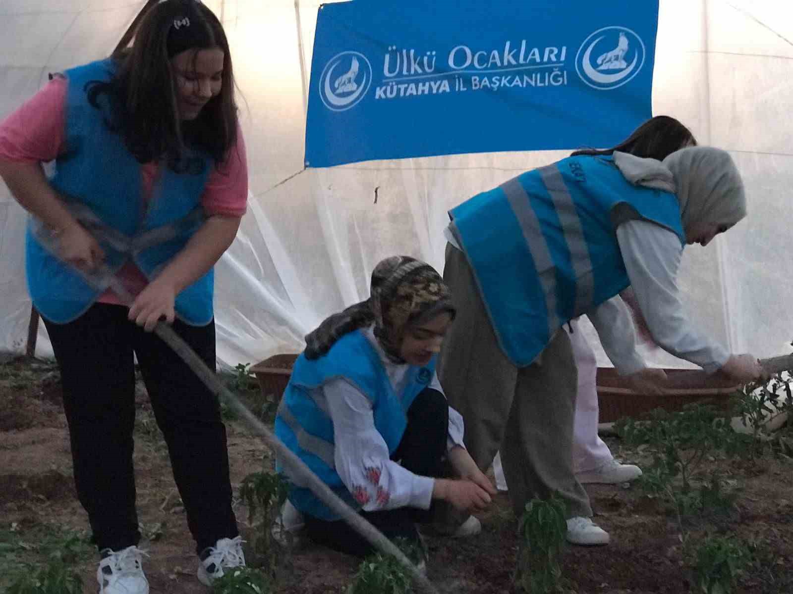 Kütahya’da gençlere tarım bilinci, Permakültür projesi hayata geçirildi
