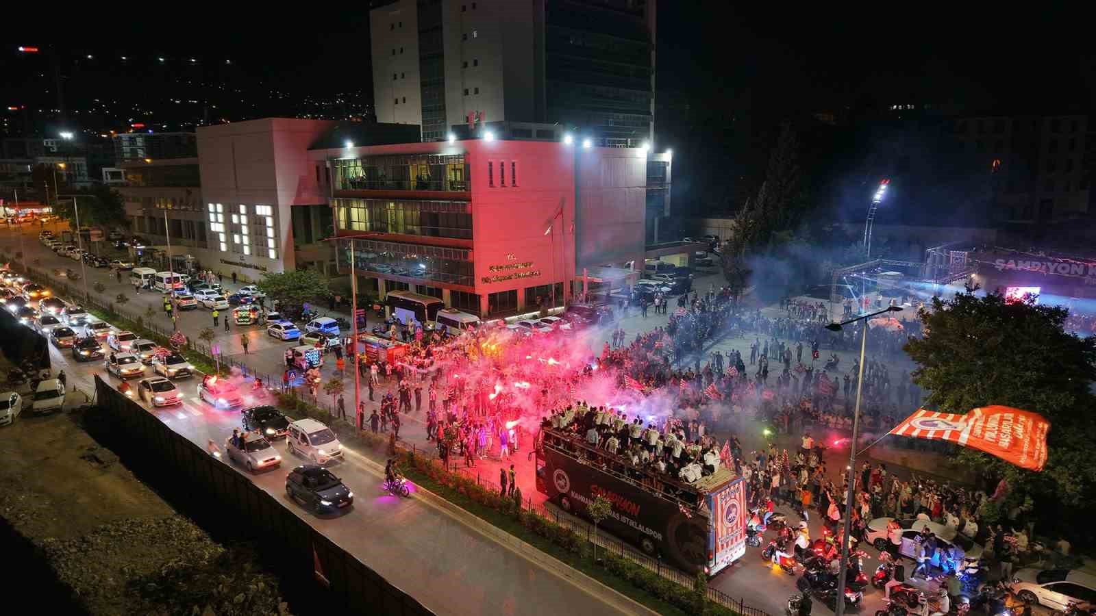 İstiklalspor Kul&uuml;p Başkanı Akarca: "2. Lig&rsquo;de de hedefimiz b&uuml;y&uuml;k"
