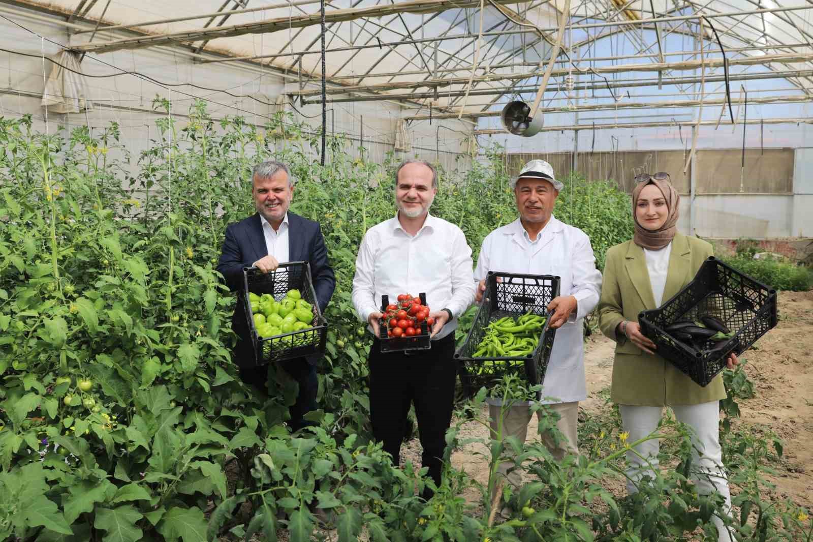 &Uuml;reten &uuml;niversite N&Ouml;H&Uuml;, tarım faaliyetlerine devam ediyor
