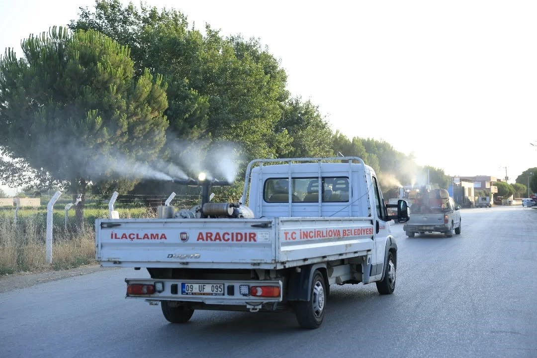 Acarlar’da sivrisinekle mücadele çalışması sürüyor
