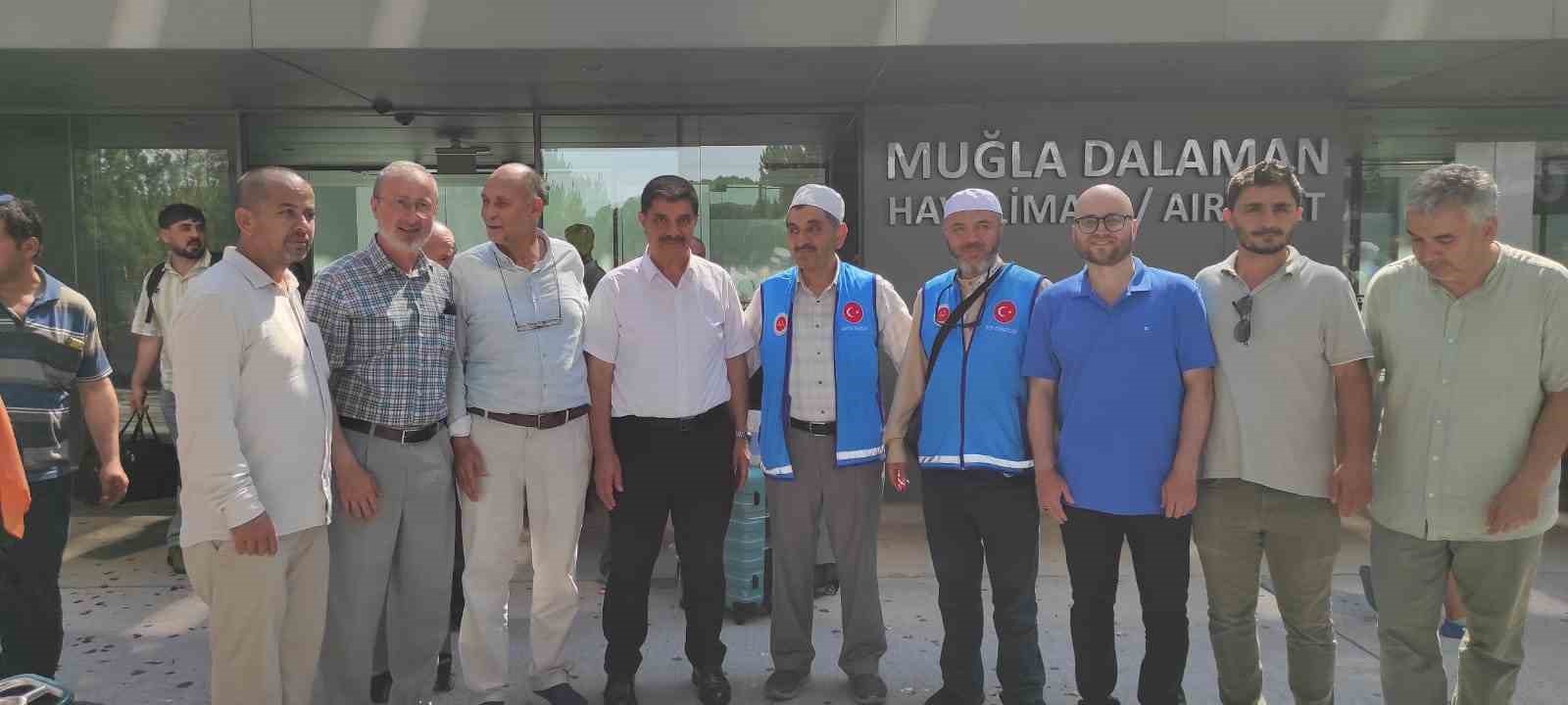 Muğla hacıları yurda d&ouml;nd&uuml;
