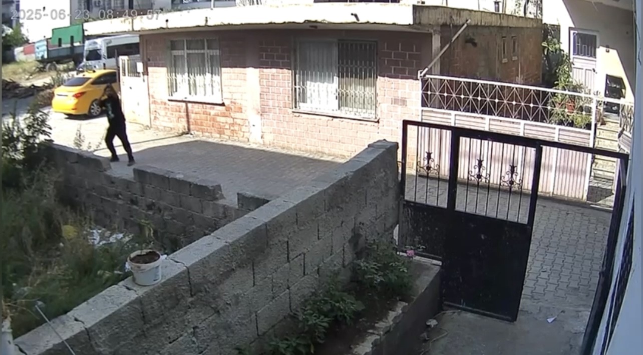 Gasp ettikleri taksiyle gittikleri adrese kurşun yağdırdılar