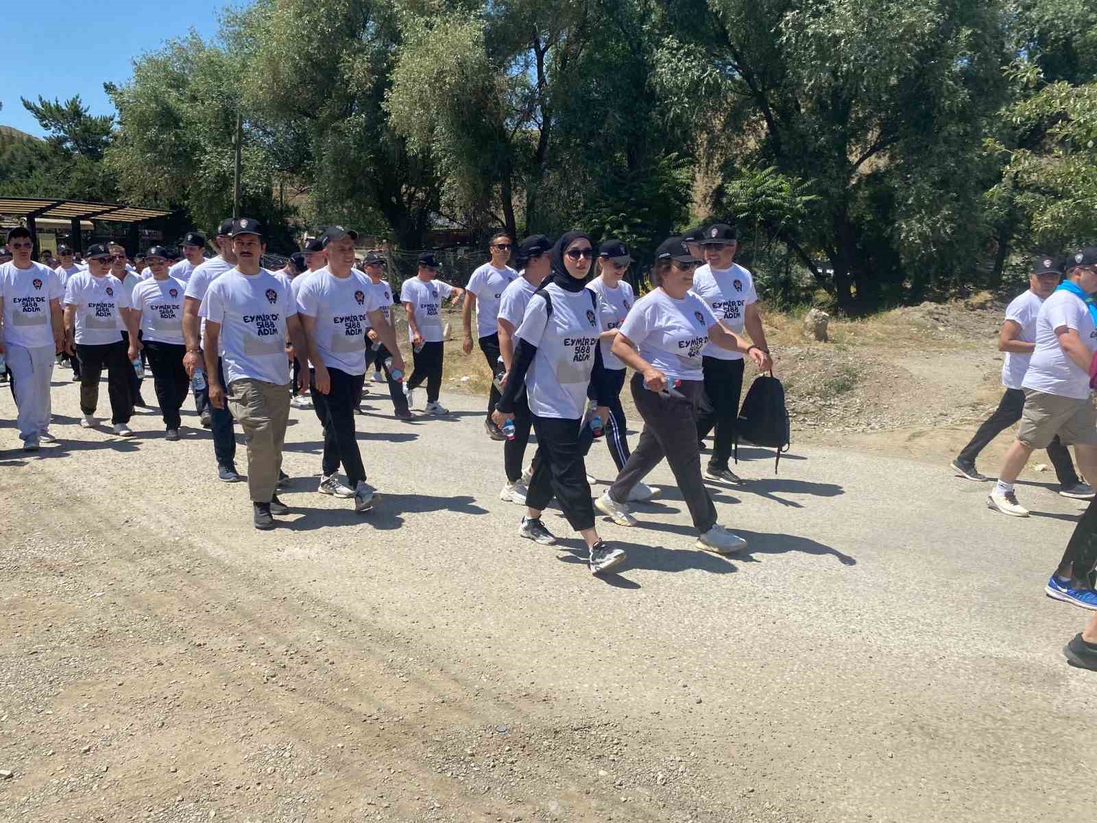 Özel güvenlikler, Özel Güvenlik Günü ve Haftası’nı Eymir’de yürüyerek kutladı
