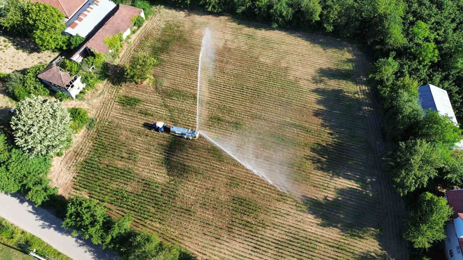 Sıcaklarda çiftçilerin can suyu: Yapay yağmur