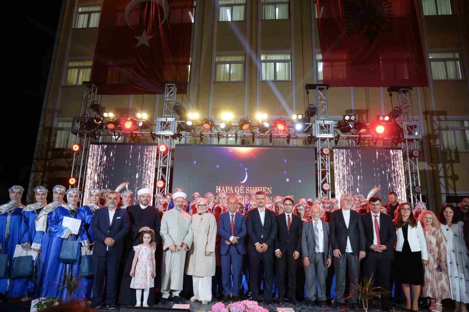 Diyanet İşleri Başkanı Erbaş, Arnavutluk&rsquo;ta mezuniyet t&ouml;renine katıldı
