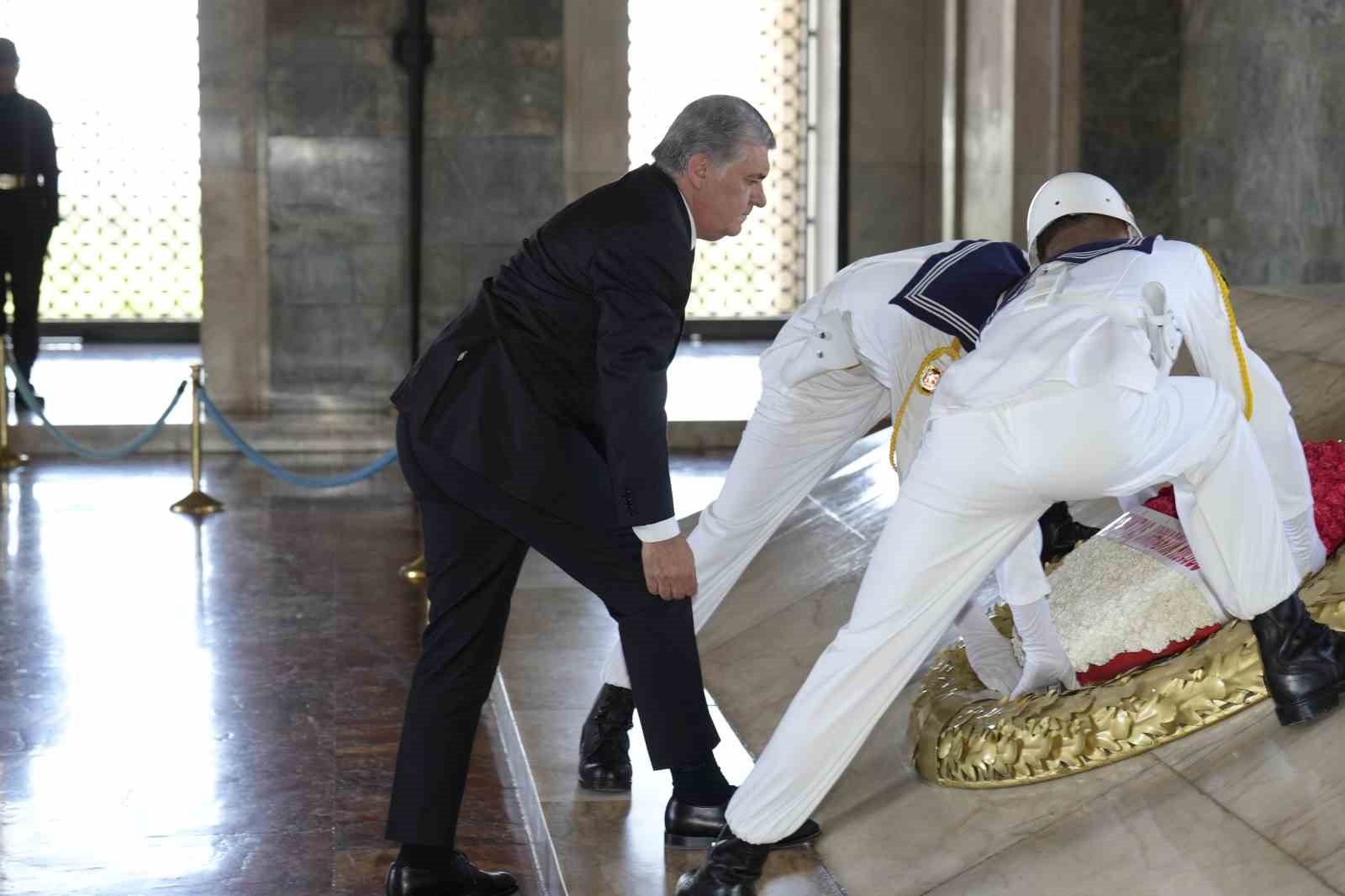 Beşiktaş yönetiminden Anıtkabir’e ziyaret
