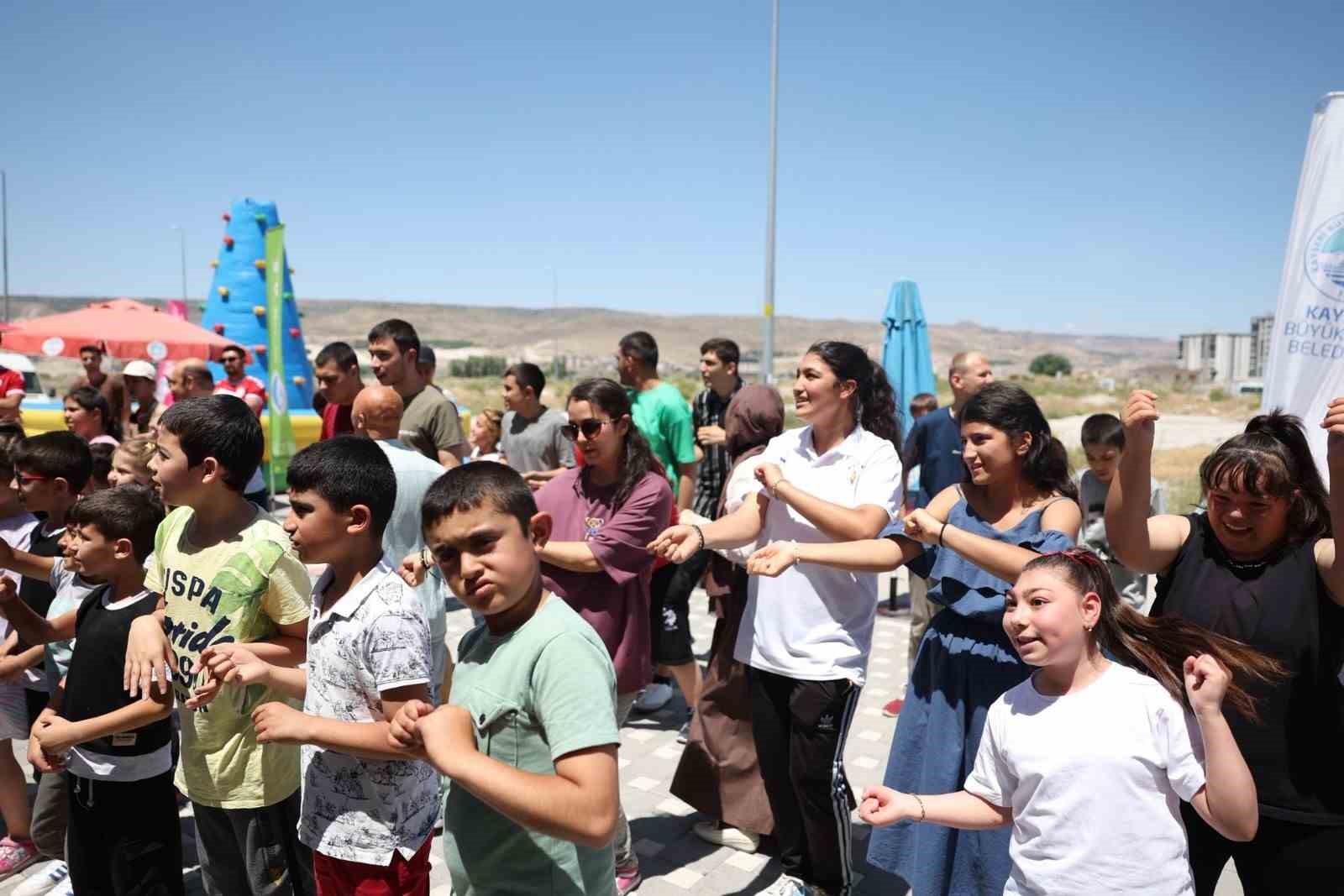 Özel ihtiyaçlı çocuklara özel spor ve eğlence dolu etkinlik