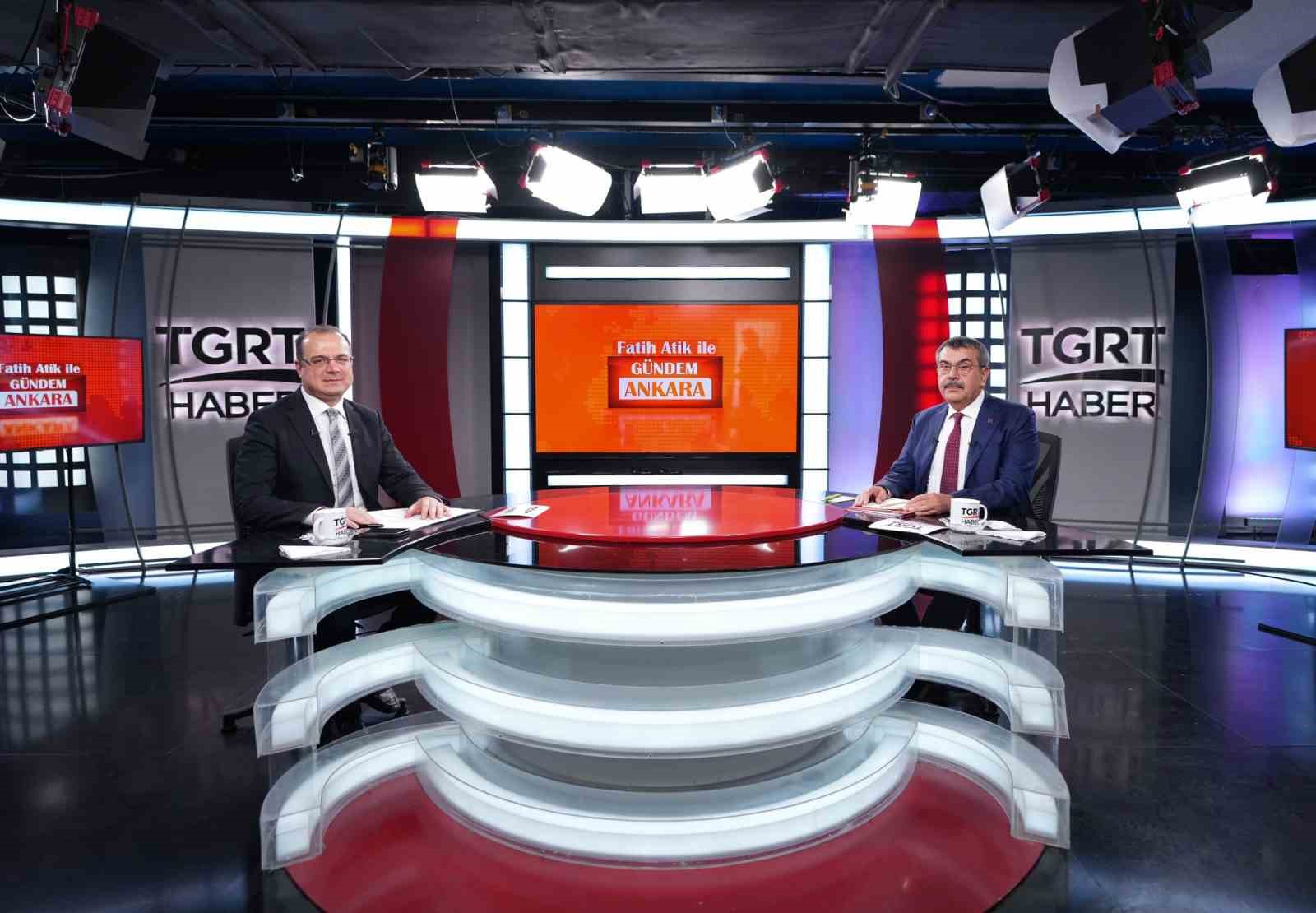 Bakan Tekin: "(LGS) Sınavın g&uuml;venliğini riske edecek hi&ccedil;bir durum s&ouml;z konusu değil"
