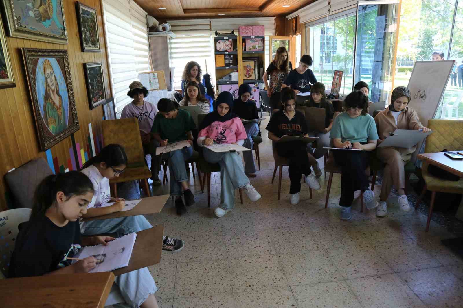 Battalgazi Belediyesi, geleceğin sanatçılarını yetiştiriyor