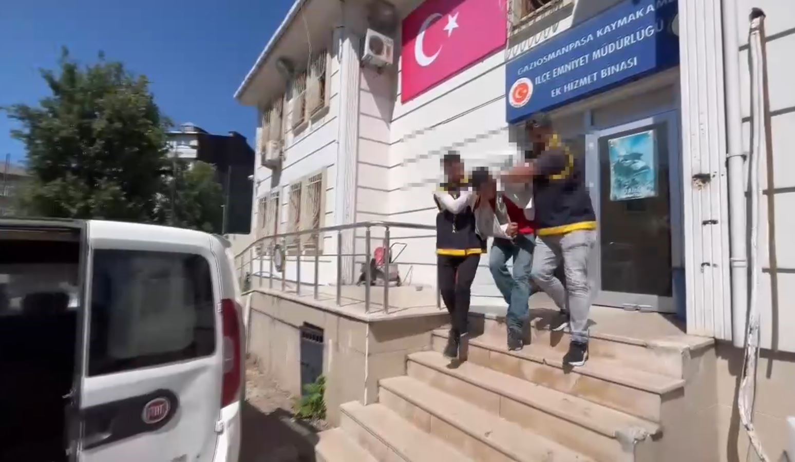 Gaziosmanpaşa’da engelli çocuğu darp eden şüpheli yakalandı