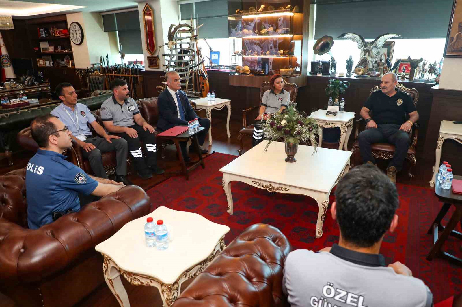 Bursa&rsquo;da &rsquo;&Ouml;zel G&uuml;venlik Haftası&rsquo; ziyareti
