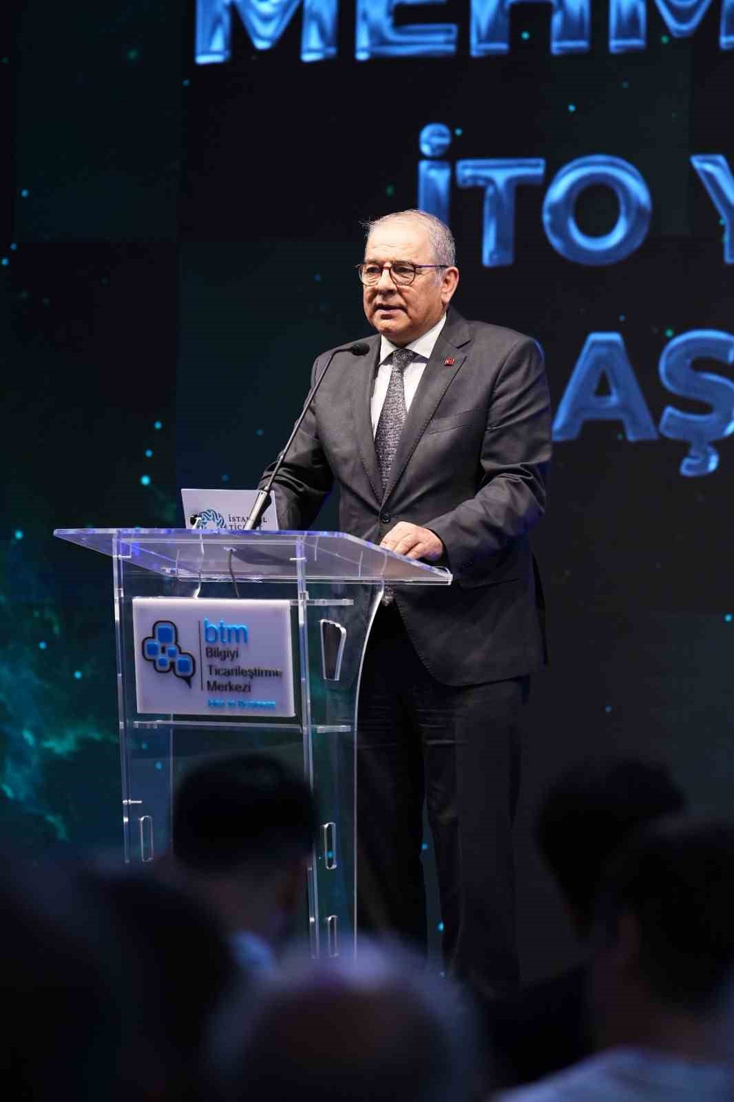 Sahne XL etkinliğinde ’Supernova’ temasıyla 13 girişimci sahne aldı
