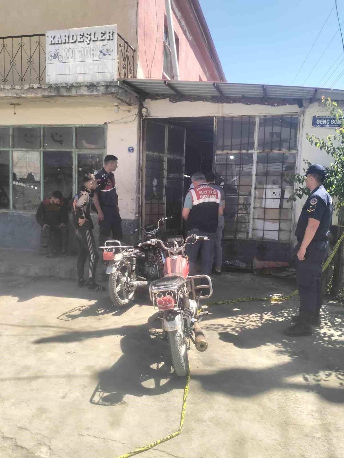 İş yerine rastgele ateş açıldı: 1 ölü, 2 ağır yaralı