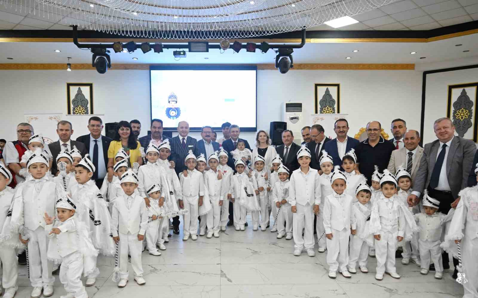 Antalya’da toplu sünnet şöleni heyecanı