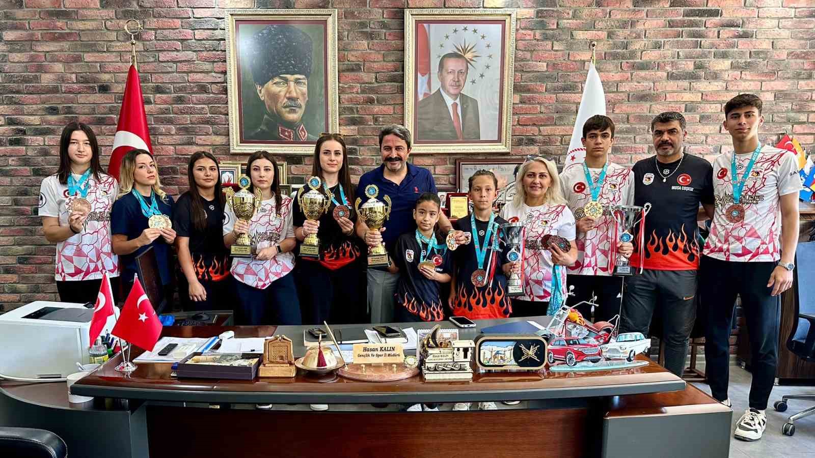 Genç sporcular dünya kupasında 27 madalya kazandı