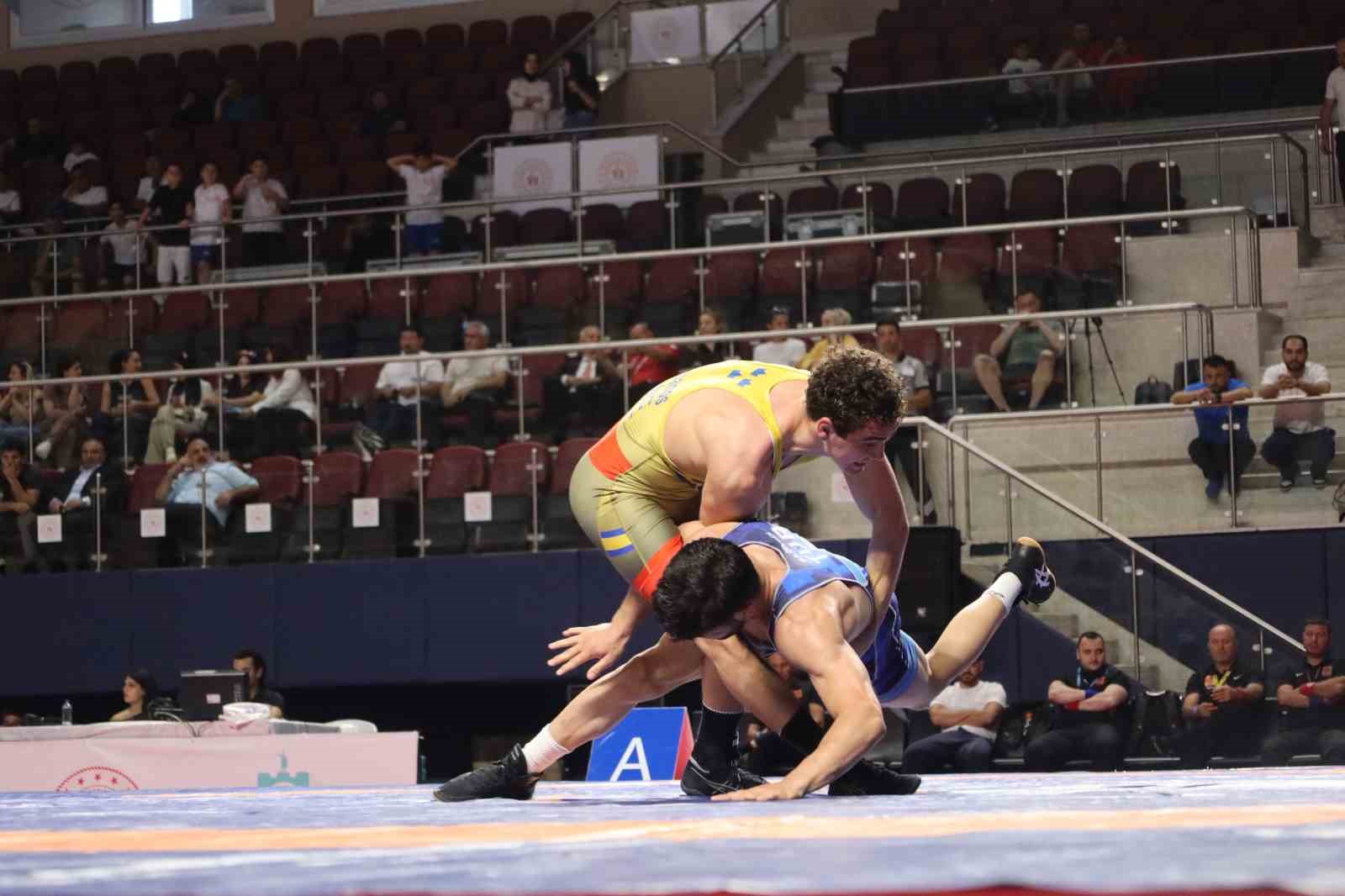 16 ülkenin sporcuları Kocaeli’de mindere çıkacak