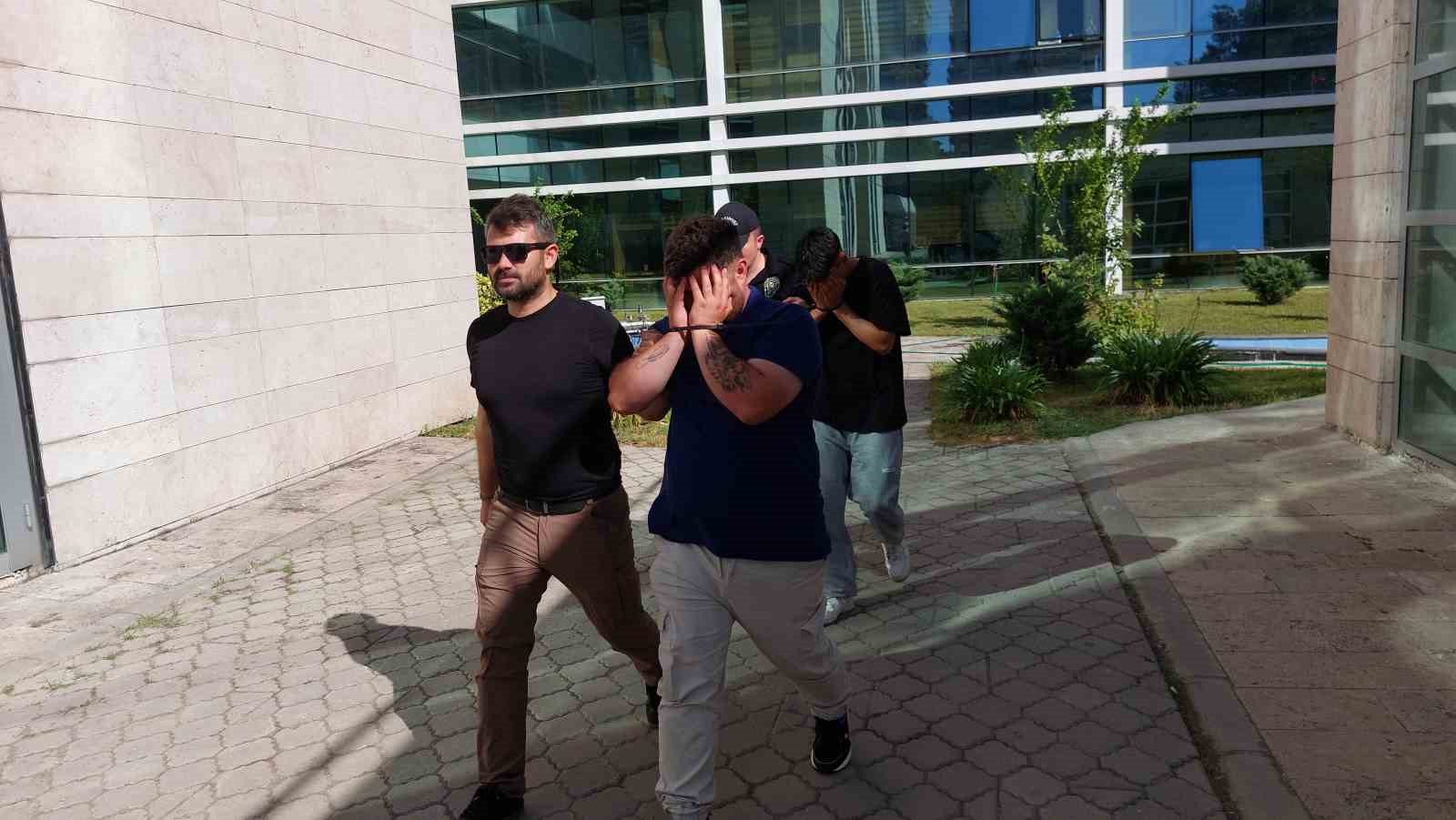 Siber polisinden m&uuml;stehcenlik operasyonu: 42 g&ouml;zaltı
