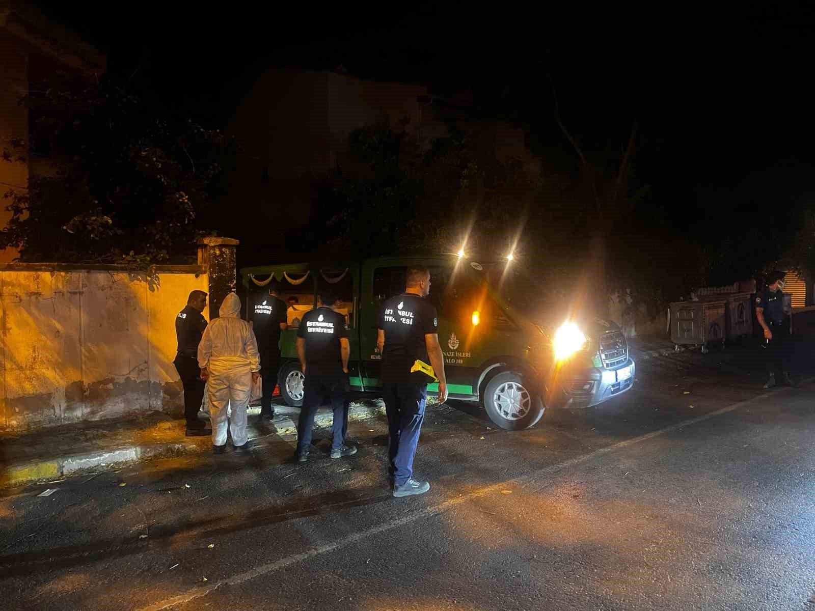 Beylikdüzü’nde metruk binada erkek cesedi bulundu